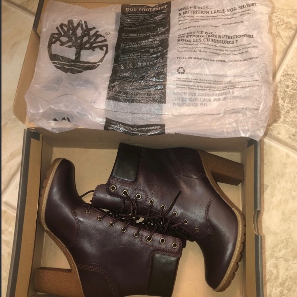 Woman’s timberlands size 7